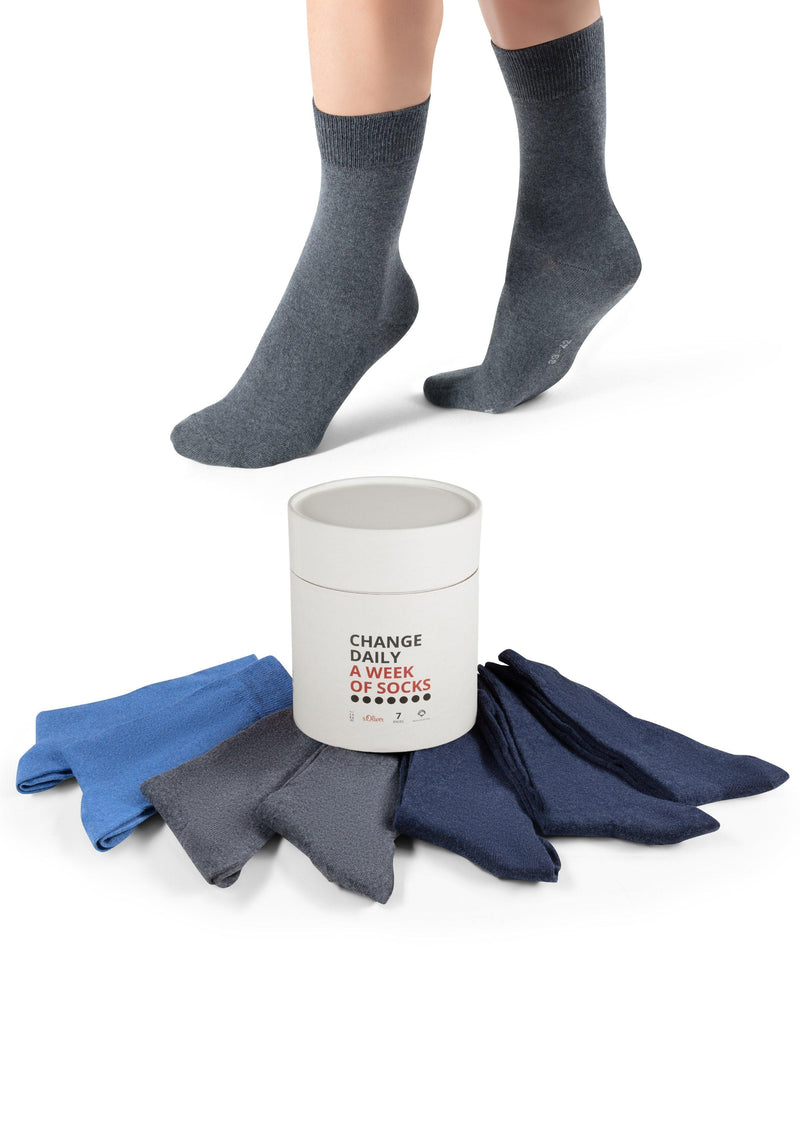 Socken Essentials 7er Pack in der Geschenk-Box - Socken - s.Oliver - ONSKINERY - box:ja, bündchen:gerippt, Lieferfrist: 3-5 Werktage, Lieferzeit: 3-5 Werktage, material:Baumwollmischung, Men, muster:Uni, optik:glatt, pack:7er Pack, sohle:Normal, trageanlass:Casual/Everyday, trageanlass:Zum Verschenken, Unisex, weihnachten, woman, Women